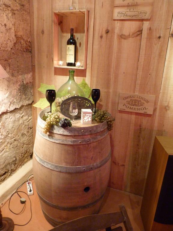Domaine Des Deux Cedres Bed & Breakfast Gauriac Exterior photo