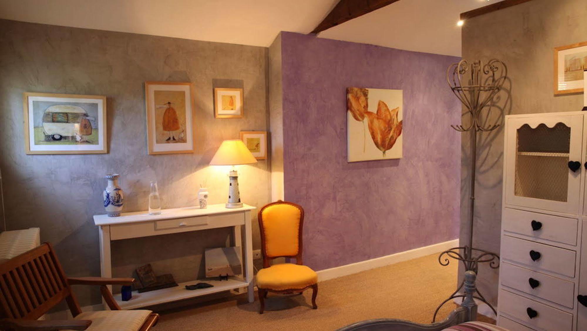 Domaine Des Deux Cedres Bed & Breakfast Gauriac Exterior photo